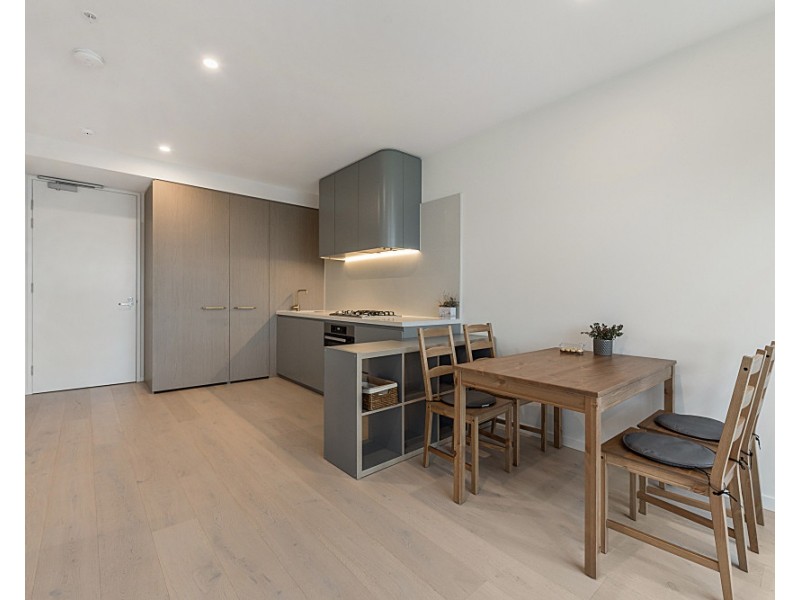 603/2 Snedden Drive, Glen Waverley VIC 3150