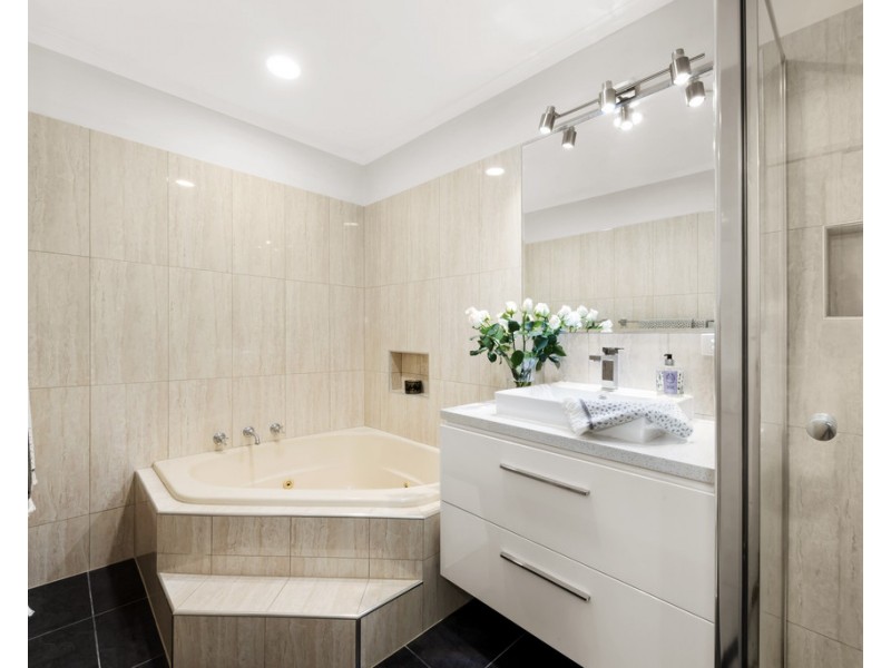 9 Deauville Court, Wantirna VIC 3152