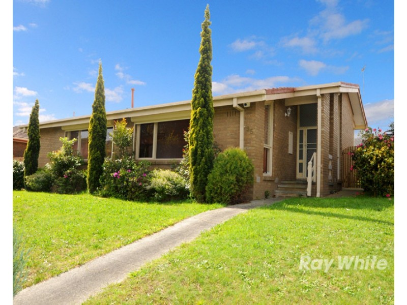 95 James Cook Drive, Endeavour Hills VIC 3802