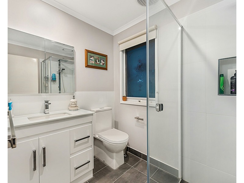 17 Riddell Road, Wantirna South VIC 3152