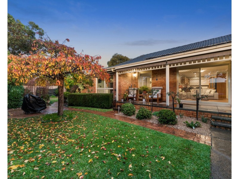 17 Riddell Road, Wantirna South VIC 3152