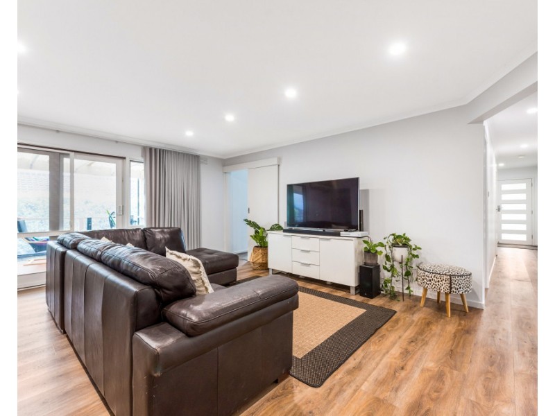 30 Barmah Drive East, Wantirna VIC 3152