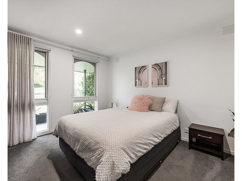 30 Barmah Drive East, Wantirna VIC 3152