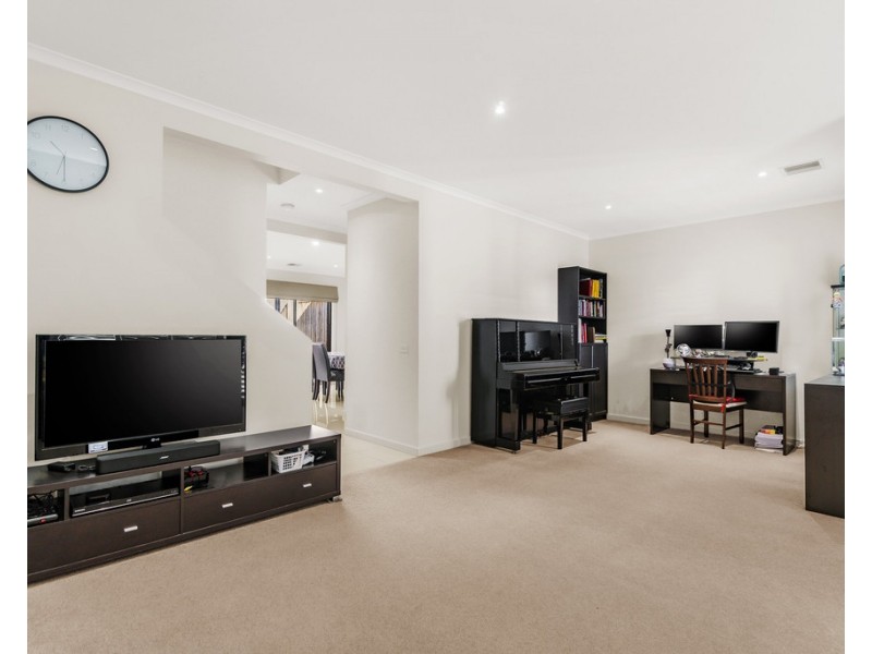 12 Harcrest Boulevard, Wantirna South VIC 3152