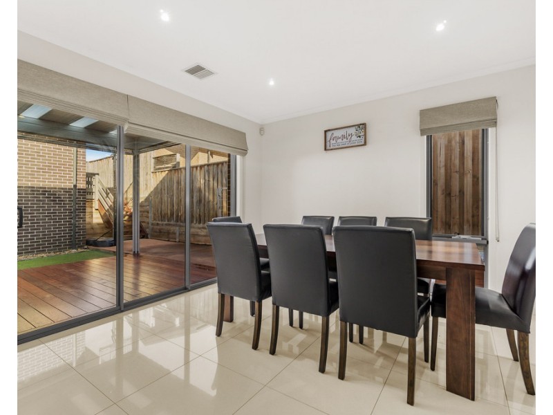 12 Harcrest Boulevard, Wantirna South VIC 3152