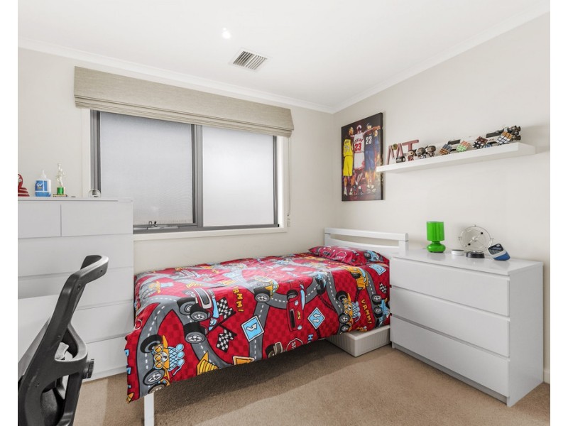 12 Harcrest Boulevard, Wantirna South VIC 3152