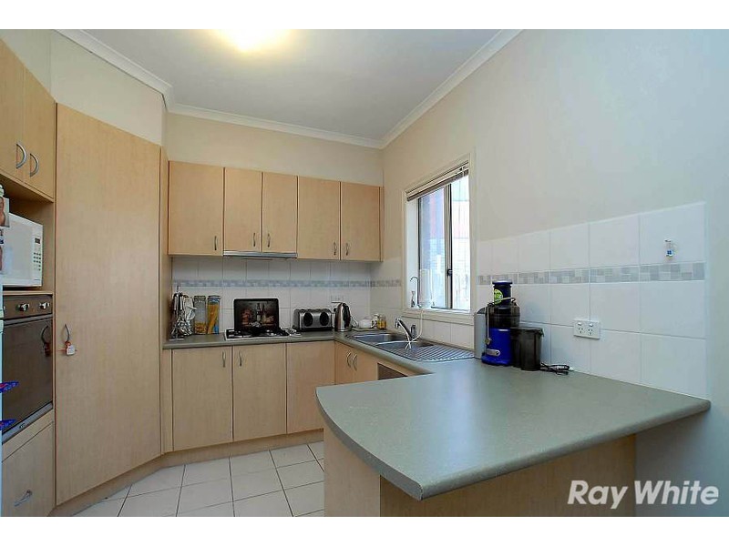 42 St Laurent Rise, Knoxfield VIC 3180
