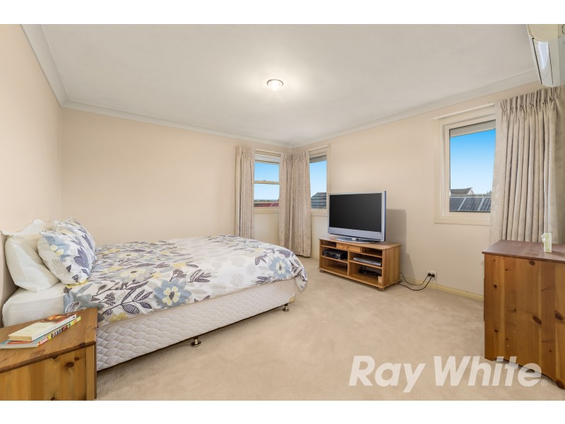 6 Orlando Close, Wantirna South VIC 3152