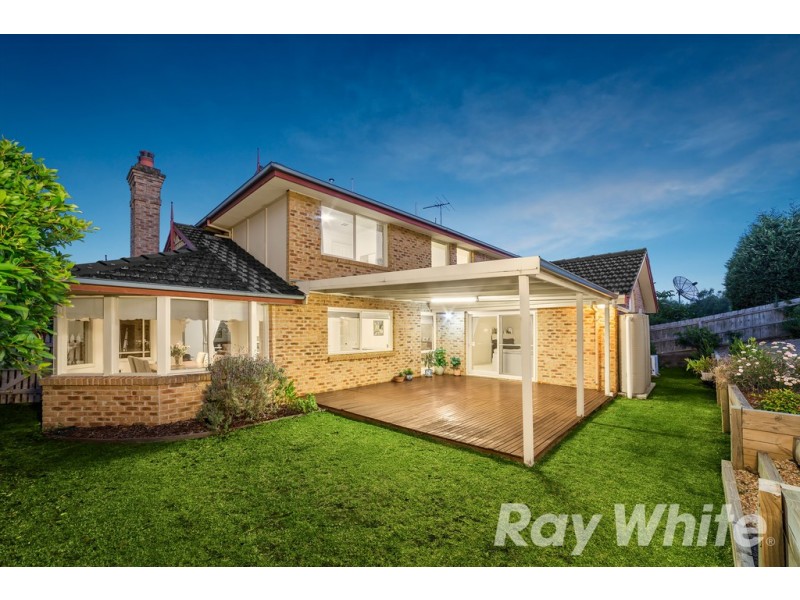 6 Orlando Close, Wantirna South VIC 3152