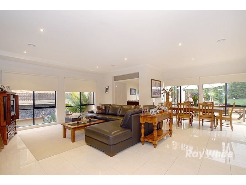 3 Davies Close, Wantirna VIC 3152