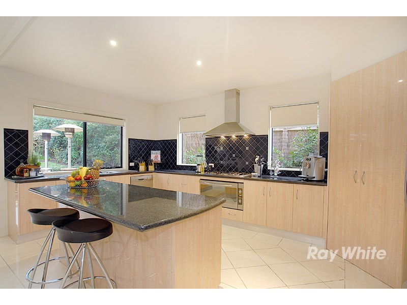 3 Davies Close, Wantirna VIC 3152