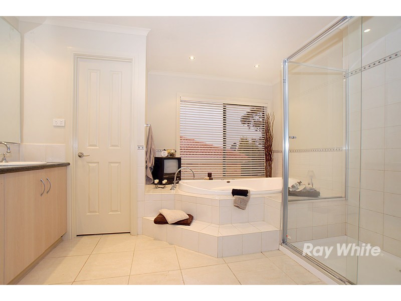 3 Davies Close, Wantirna VIC 3152