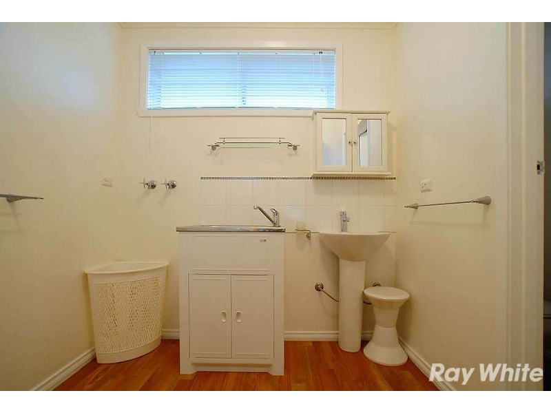 1/8 James Street, Bayswater VIC 3153