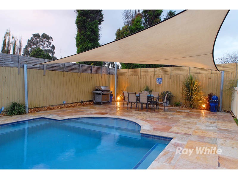 9 Nigel Court, Scoresby VIC 3179