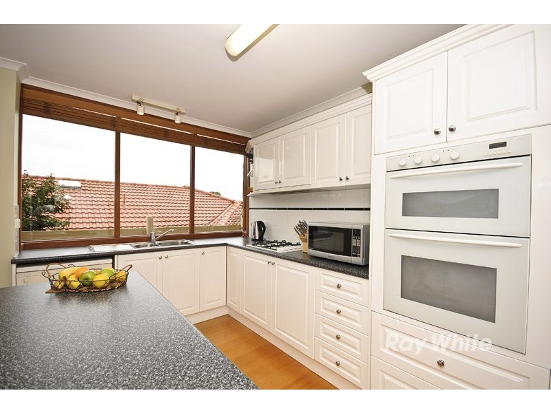 6 Guy Court, Wantirna VIC 3152