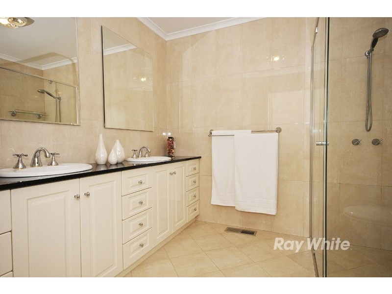 6 Guy Court, Wantirna VIC 3152