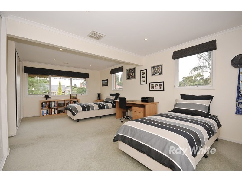 6 Guy Court, Wantirna VIC 3152