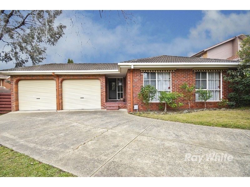 28 Flamingo Drive, Wantirna South VIC 3152