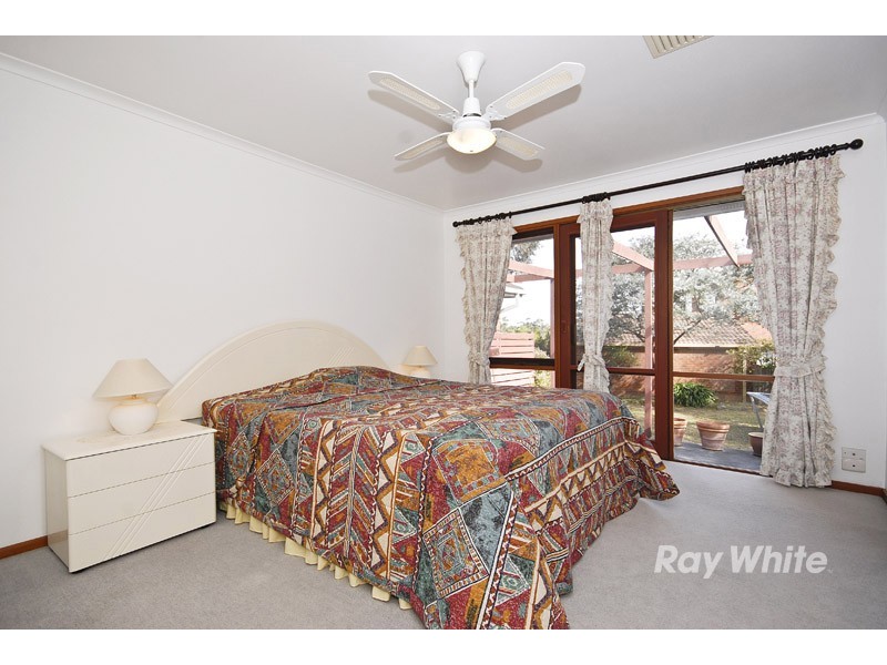 28 Flamingo Drive, Wantirna South VIC 3152