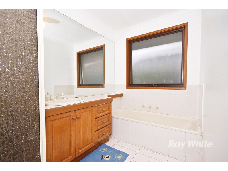 28 Flamingo Drive, Wantirna South VIC 3152