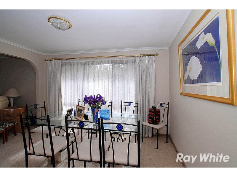 13 Calder Way, Wantirna South VIC 3152