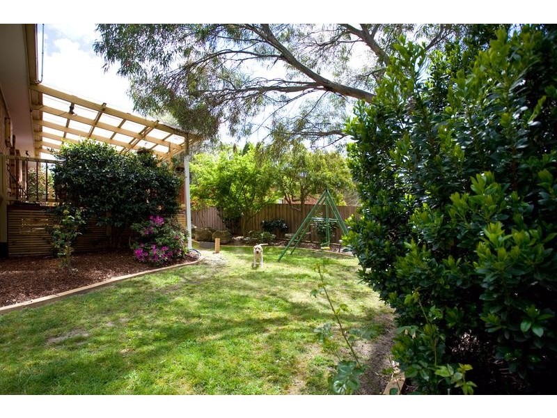 13 Calder Way, Wantirna South VIC 3152