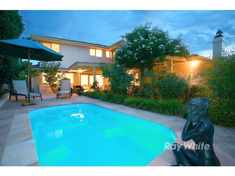 100 Amersham Drive, Wantirna VIC 3152