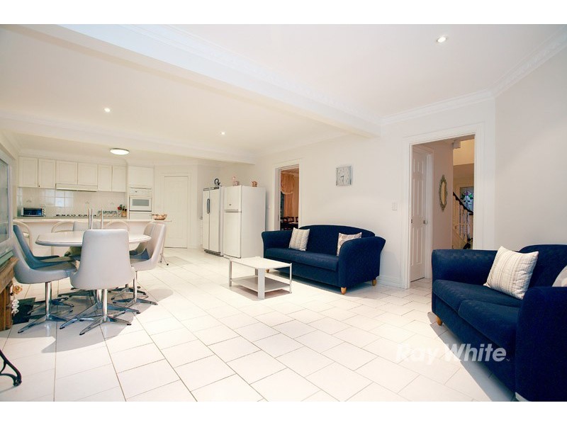 100 Amersham Drive, Wantirna VIC 3152