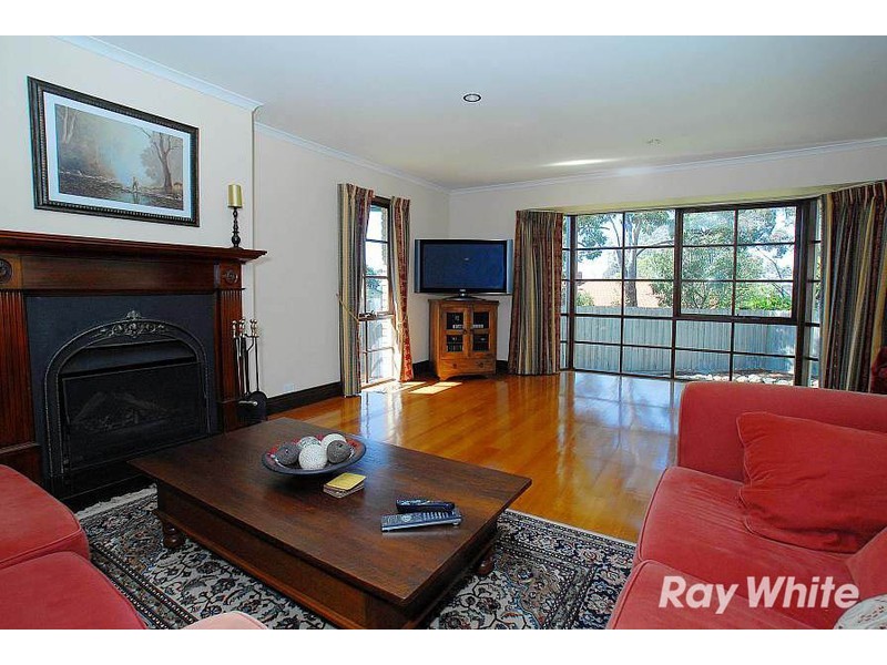 10 Coachmans Court, Vermont South VIC 3133