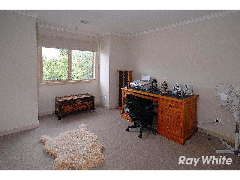 2/21 Tyner Road, Wantirna South VIC 3152