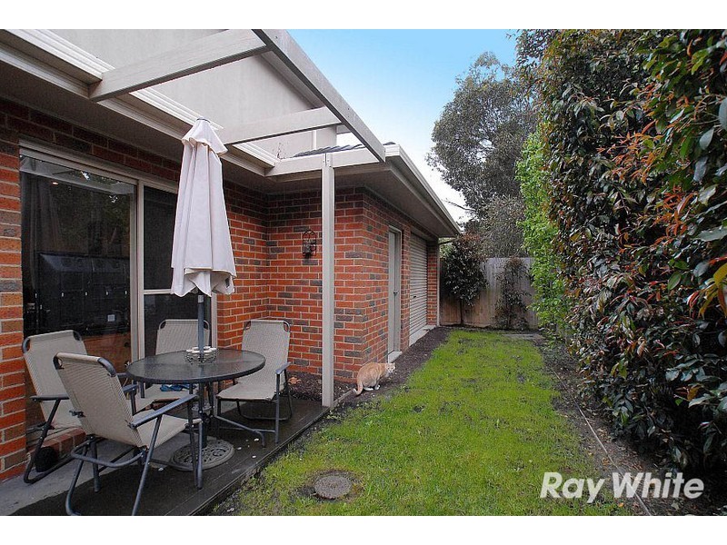 2/21 Tyner Road, Wantirna South VIC 3152