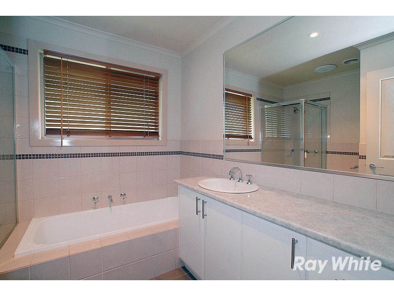 1/21 Tyner Road, Wantirna South VIC 3152