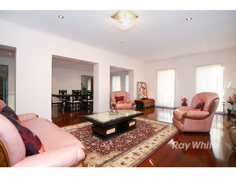 1 Richardson Rise, Wantirna South VIC 3152