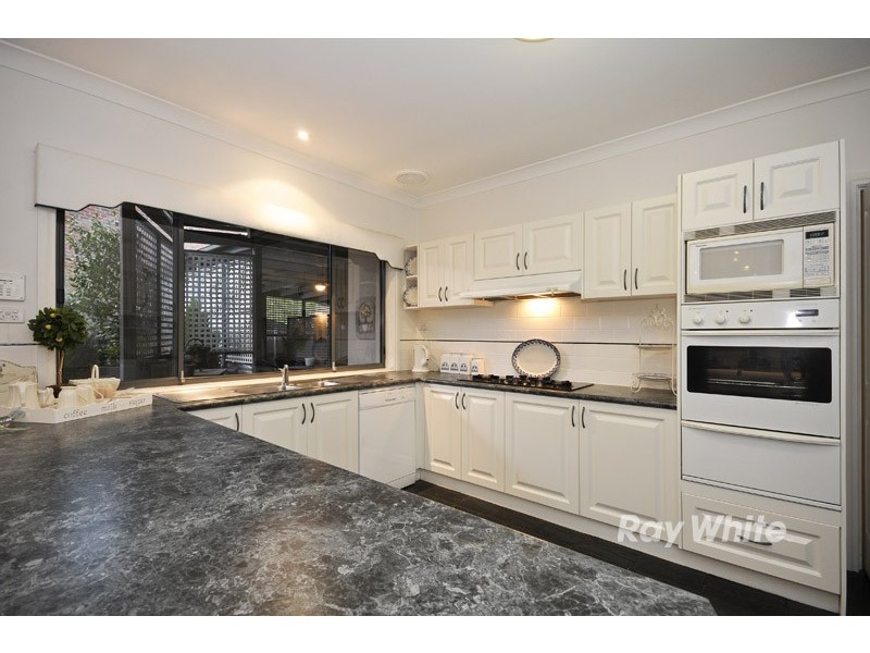 104 Jenola Parade, Wantirna South VIC 3152