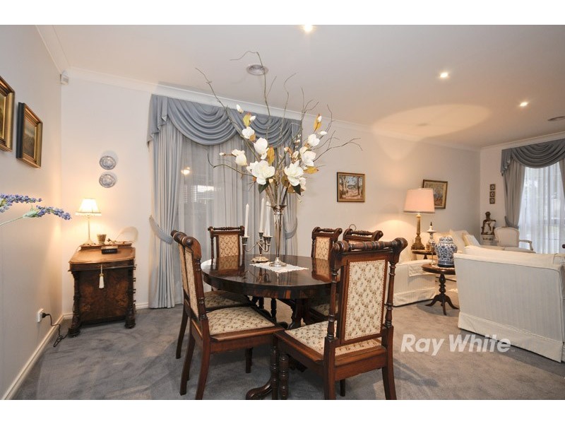 104 Jenola Parade, Wantirna South VIC 3152