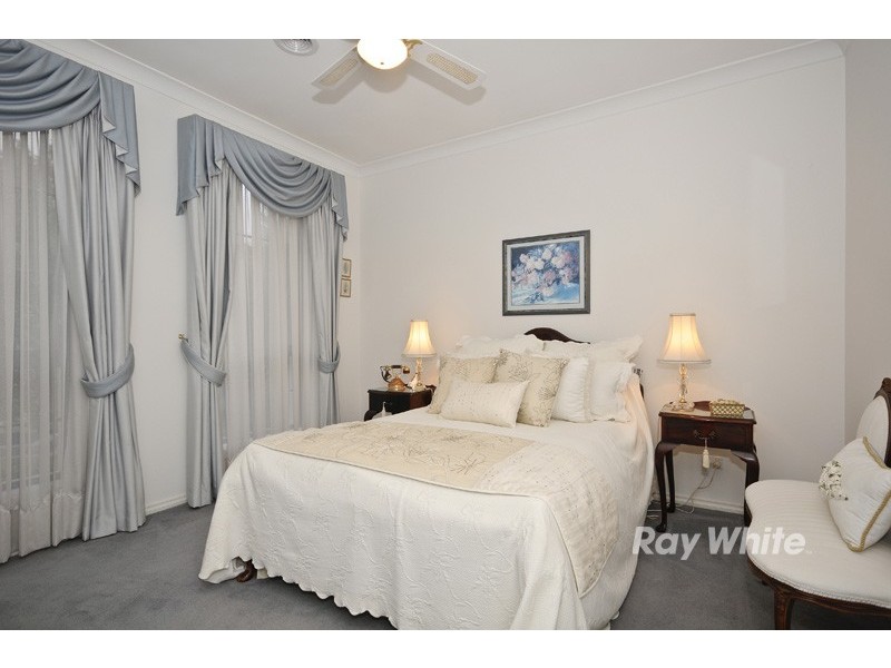 104 Jenola Parade, Wantirna South VIC 3152