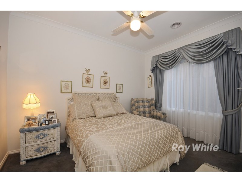 104 Jenola Parade, Wantirna South VIC 3152