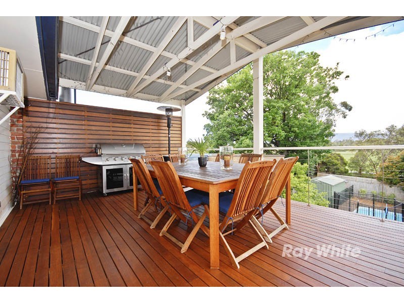 39 Gateshead Drive, Wantirna South VIC 3152