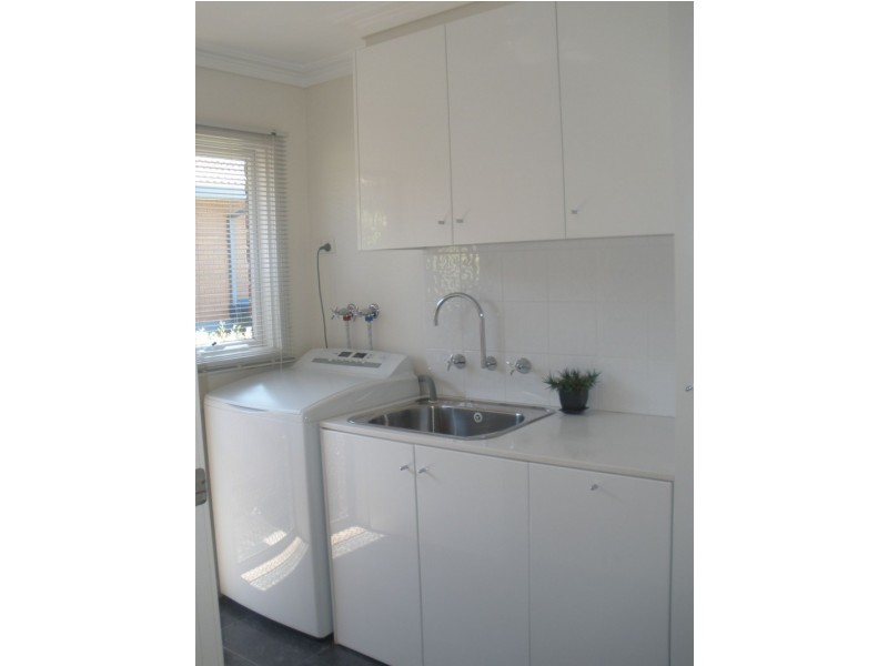 39 Gateshead Drive, Wantirna South VIC 3152