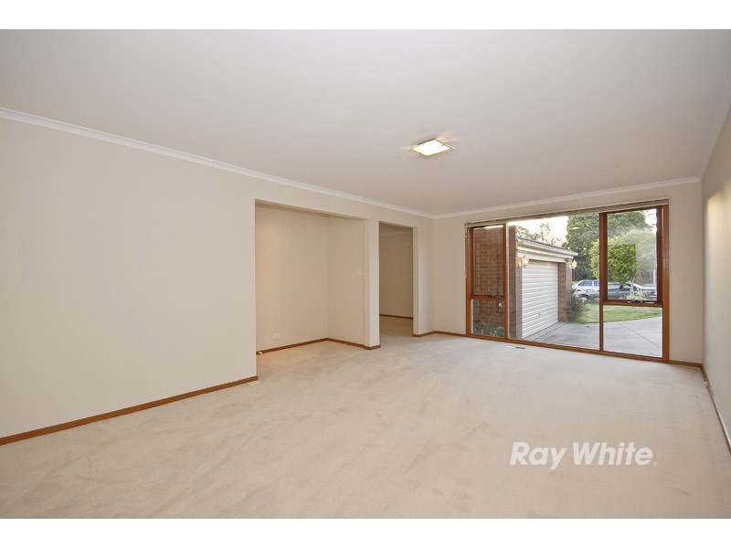 33 Wakley Crescent, Wantirna South VIC 3152