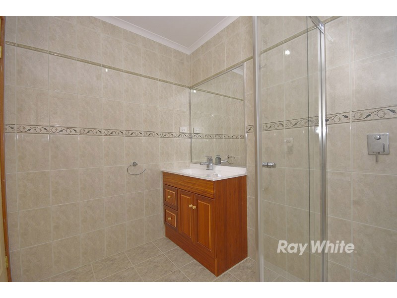 33 Wakley Crescent, Wantirna South VIC 3152