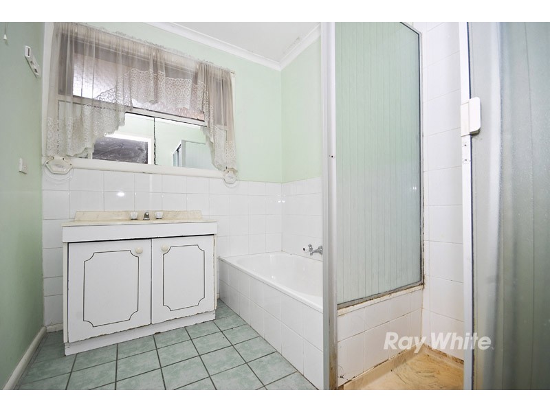 98 Scoresby Road, Bayswater VIC 3153