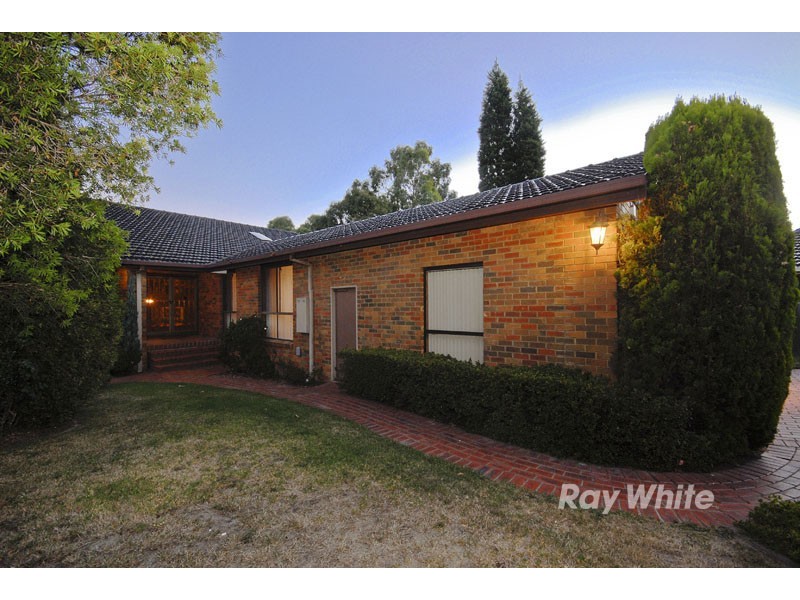 51 Merryn Grove, Wantirna South VIC 3152