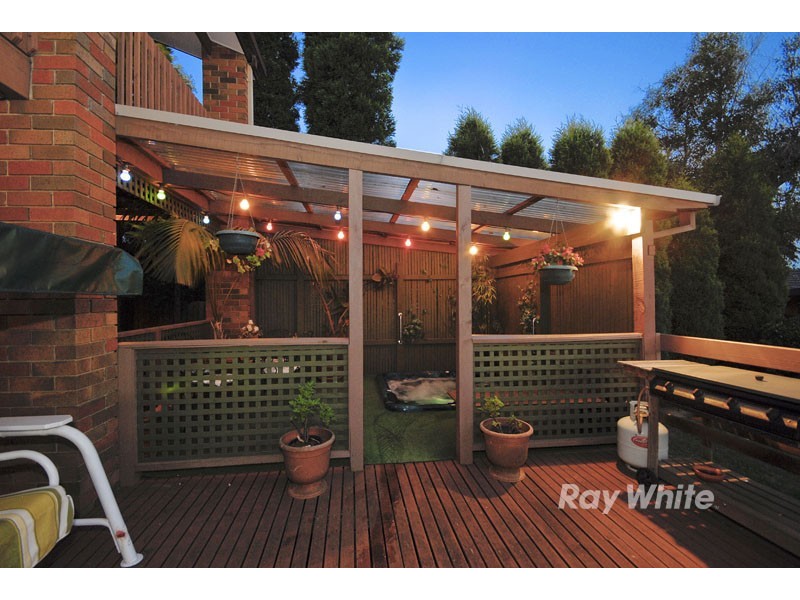 51 Merryn Grove, Wantirna South VIC 3152