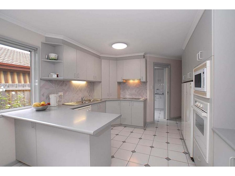 7 Rotherwood Close, Wantirna VIC 3152