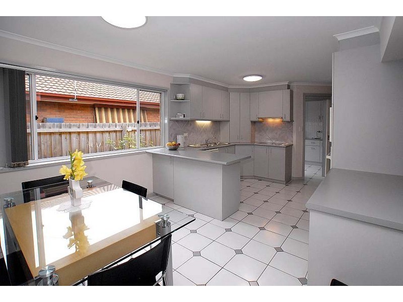 7 Rotherwood Close, Wantirna VIC 3152