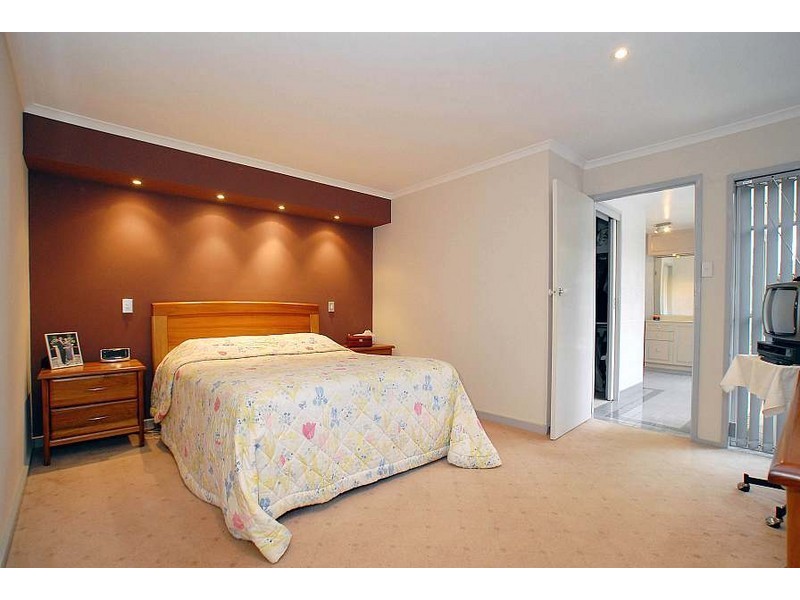 7 Rotherwood Close, Wantirna VIC 3152