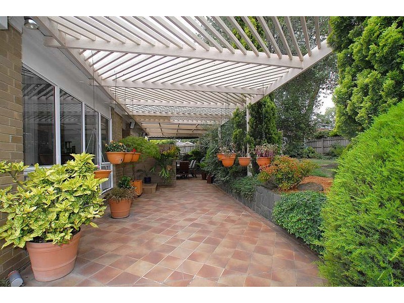 7 Rotherwood Close, Wantirna VIC 3152