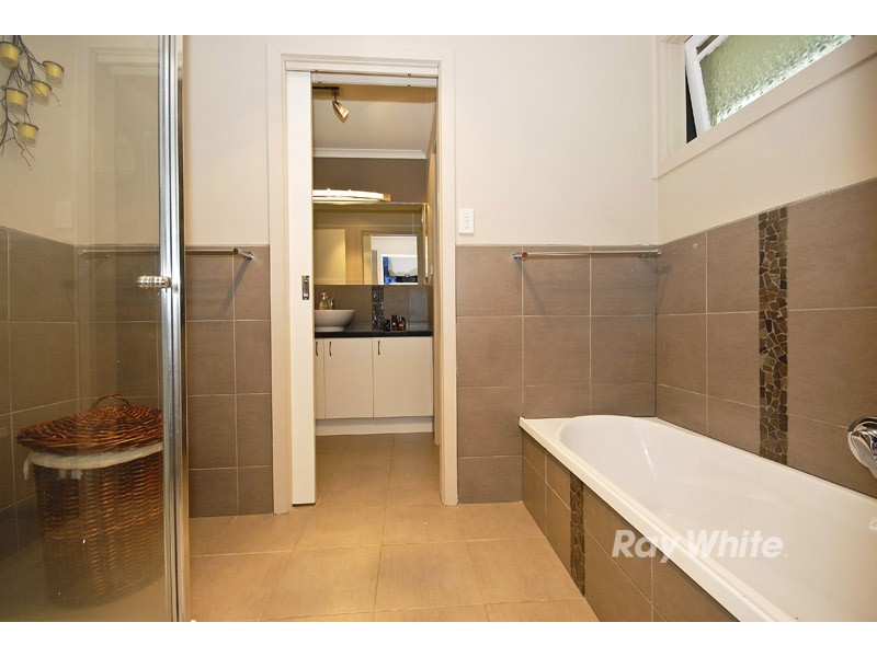 8 Simmonds Court, Wantirna South VIC 3152