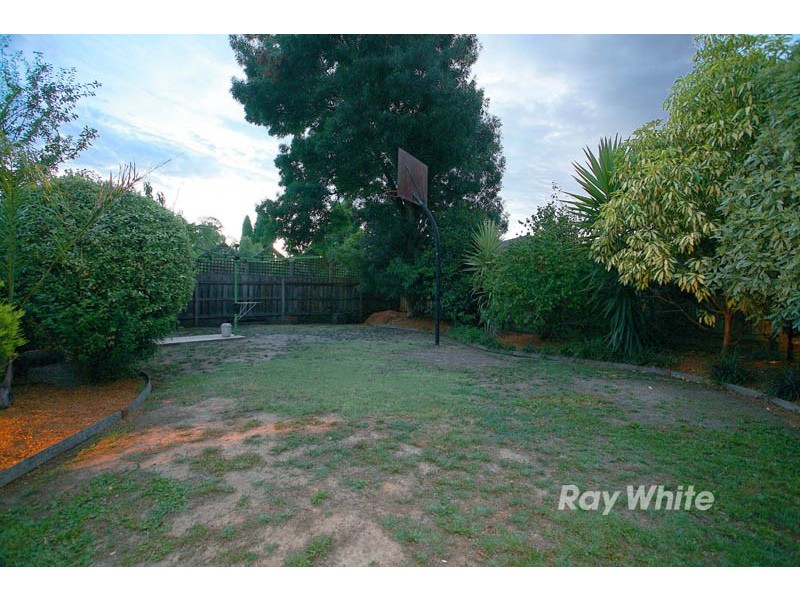 100 Amersham Drive, Wantirna VIC 3152